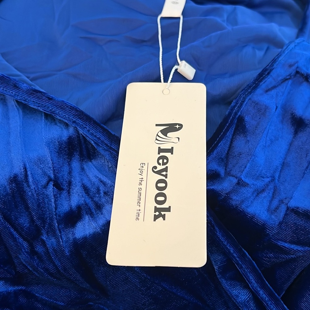NWT Women’s Plus Royal Blue Long Sleeve V-Neck Wrap Velvet Cocktail Dress - Picture 8 of 12